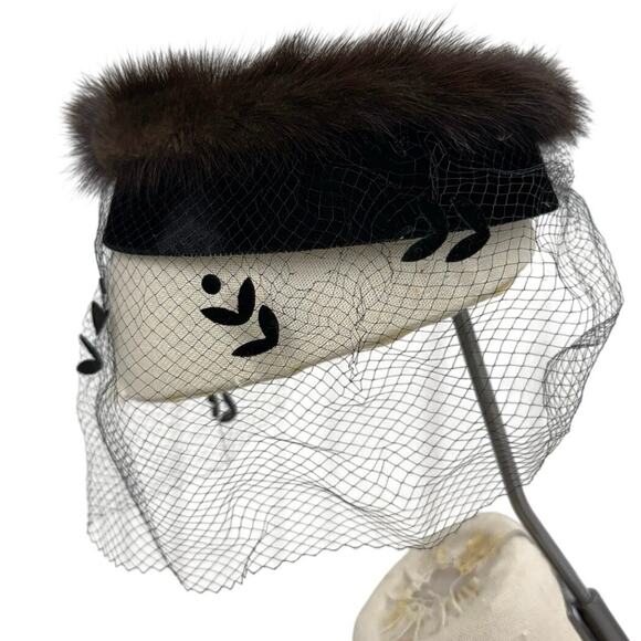 Vintage 1960s Brown Fur Ring Hat Black Velvet Veil Fascinator main image 4